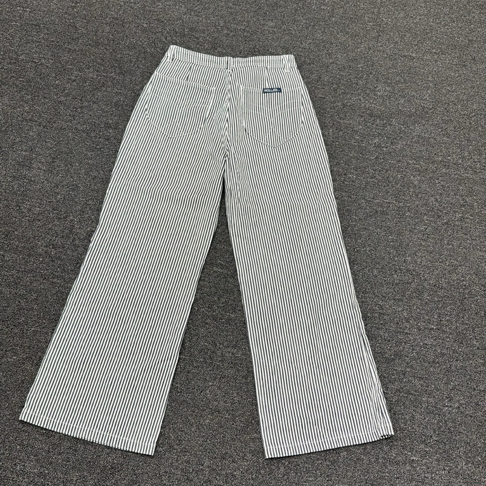 Striped Wide-Leg Women’s Pants - Black & White - Picture 4 of 4